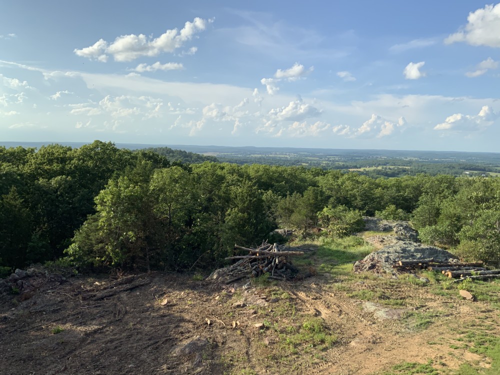 900 Acres of Mountain Hunting ( Ozark Mountains ) featured image