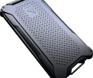 Dark Energy Poseidon Pro Indestructible Charger Black